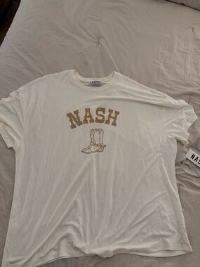 Ash Cream Tee with Gold 'NASH' and Boot Graphic